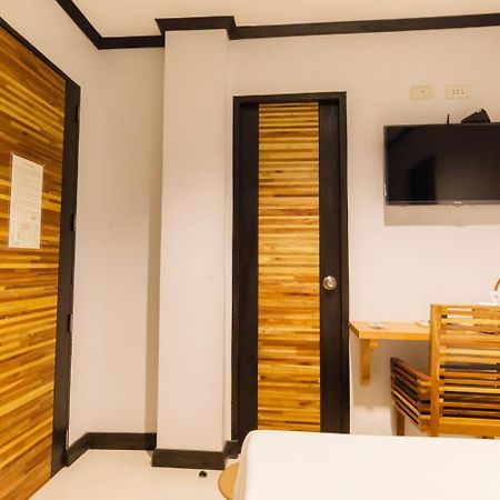 Mahogany Tourist Inn Bacolod Kültér fotó